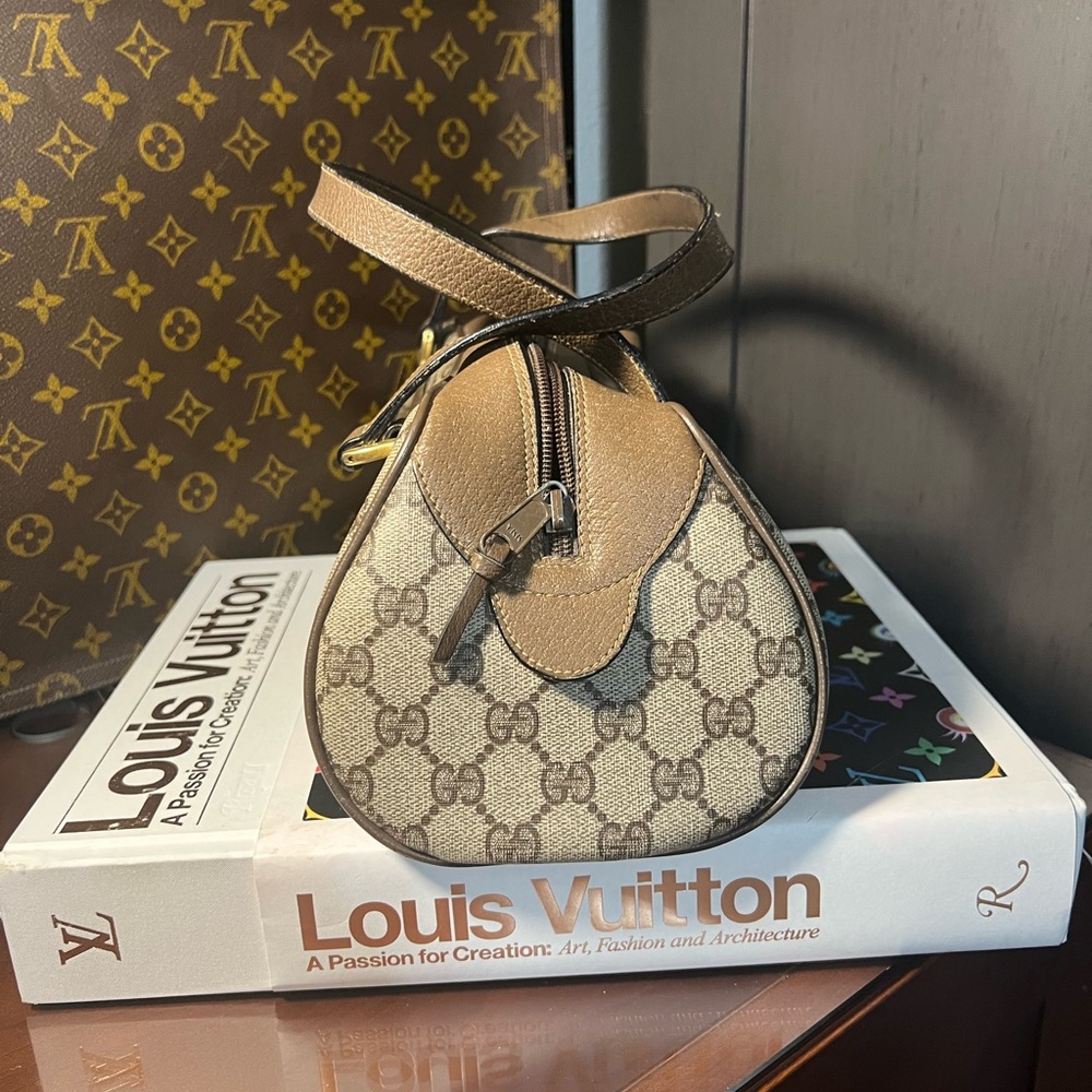 GUCCI - Picture 4 of 11